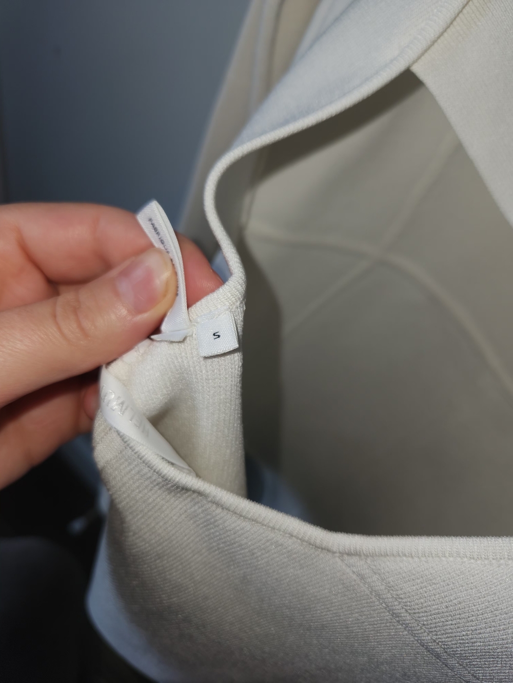 Helmut Lang Cream Long-Sleeve Mock Neck Bodysuit - Picture 4 of 5